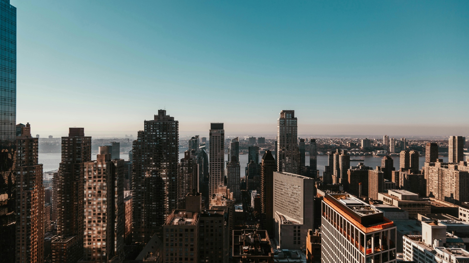 Cityscape image for BannerHeroImageFullPageWithVideoAndArticles